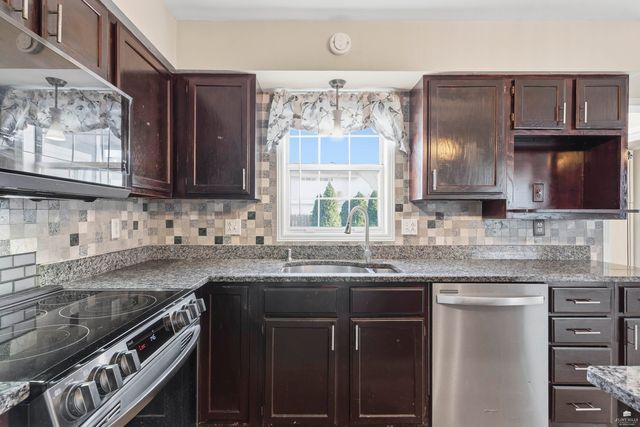 2508 Galloway Drive, Manhattan, KS 66502