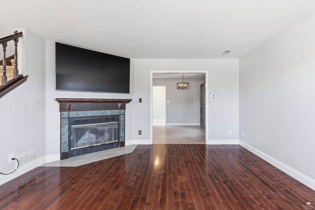 2508 Galloway Drive, Manhattan, KS 66502