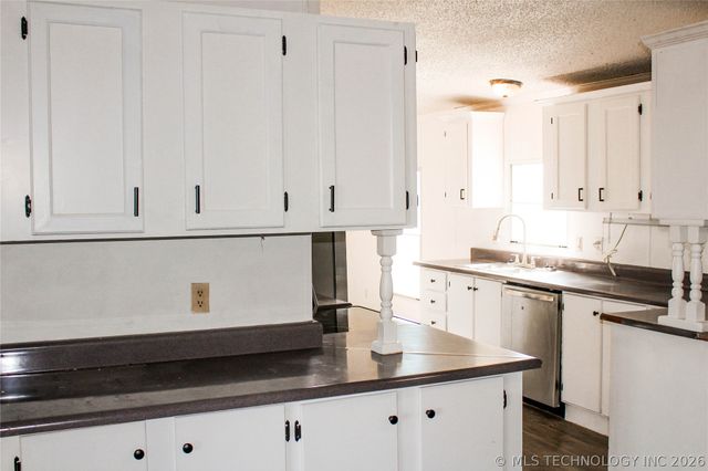 114110 S 4206 Road, Checotah, OK 74426