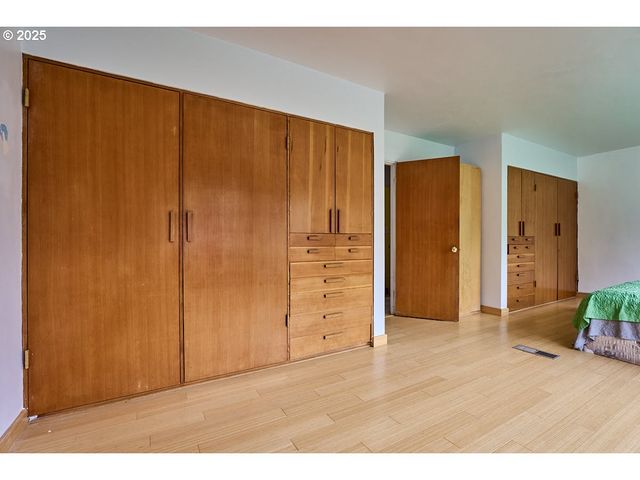 100 W 10TH St, Joseph, OR 97846