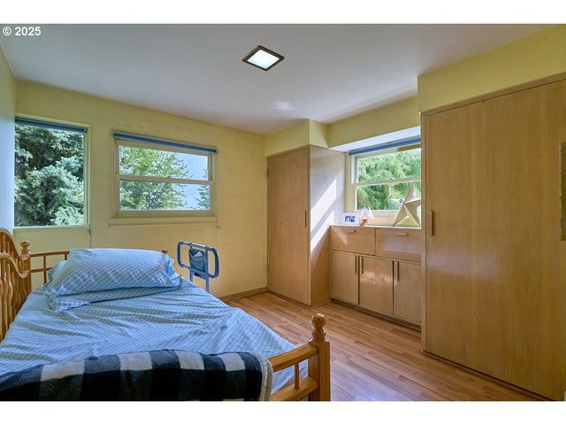 100 W 10TH St, Joseph, OR 97846