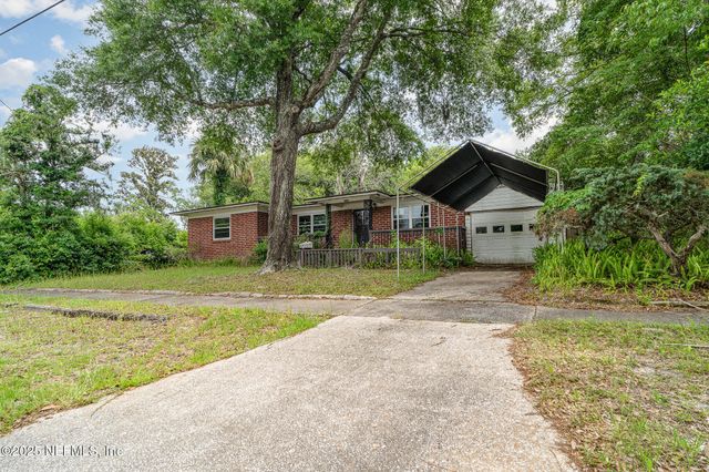 6522 BARKWOOD Drive, Jacksonville, FL 32277