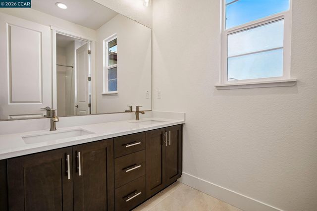 3684 Darnoch Ave., Lathrop, CA 95330