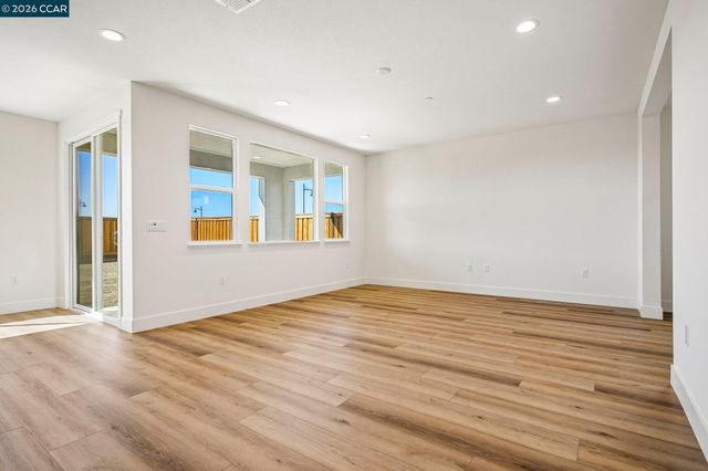 3684 Darnoch Ave., Lathrop, CA 95330