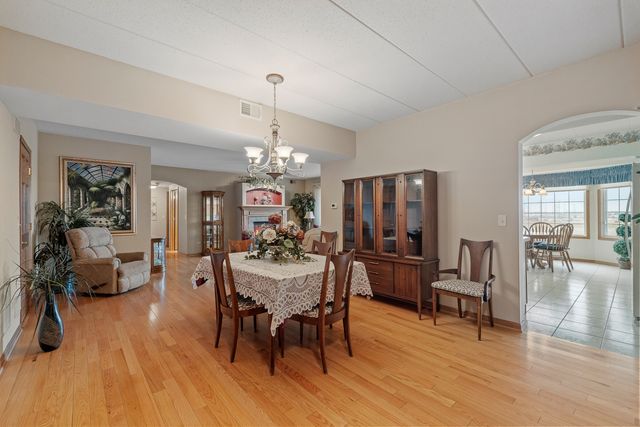 7912 Trinity Circle 1NW, Tinley Park, IL 60487