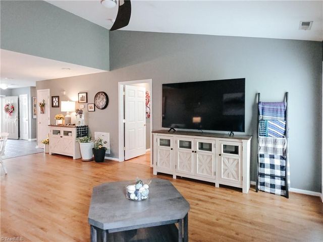 107 Plantation Place Lane, Mount Airy, NC 27030