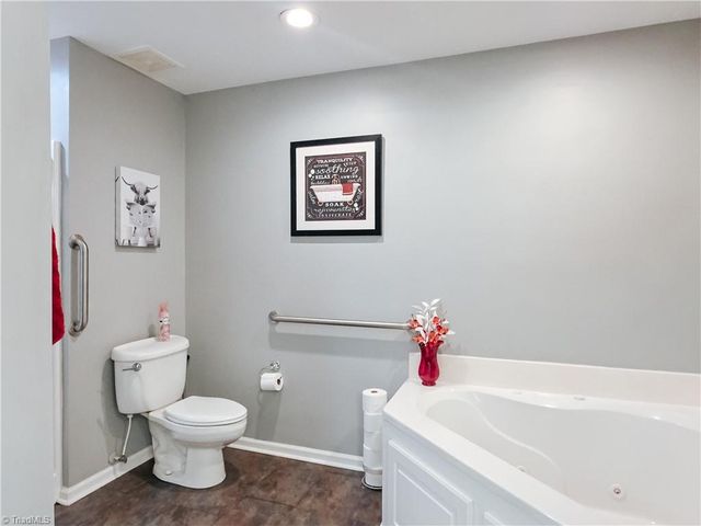 107 Plantation Place Lane, Mount Airy, NC 27030