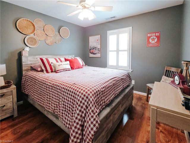 107 Plantation Place Lane, Mount Airy, NC 27030