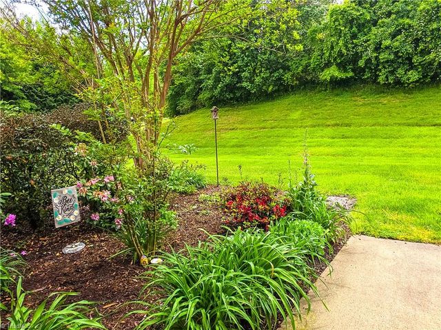 107 Plantation Place Lane, Mount Airy, NC 27030