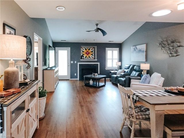 107 Plantation Place Lane, Mount Airy, NC 27030
