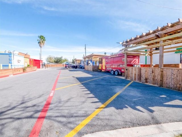 1037 W Duranta Avenue, Alamo, TX 78516