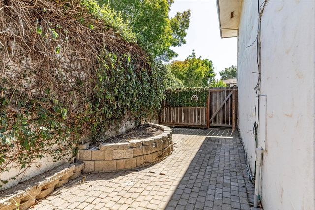 1271 Juniper Drive 7, Gilroy, CA 95020