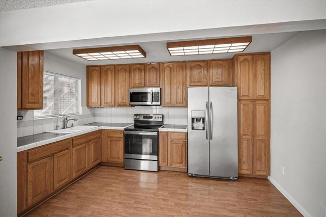 1271 Juniper Drive 7, Gilroy, CA 95020