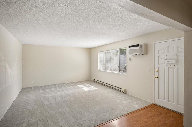 1271 Juniper Drive 7, Gilroy, CA 95020
