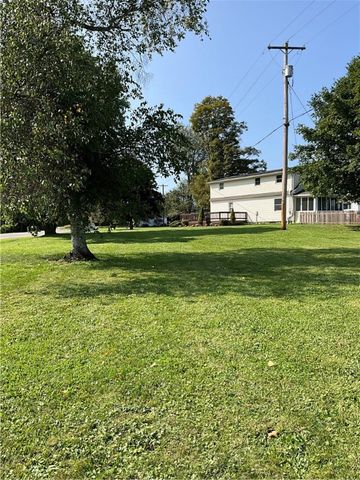 11752 State Route 90, Locke, NY 13092