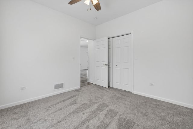 20929 Lakewoods Lane, Shorewood, IL 60404