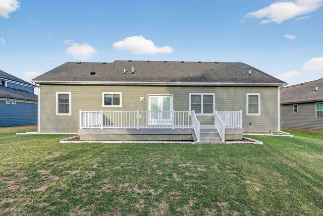 20929 Lakewoods Lane, Shorewood, IL 60404