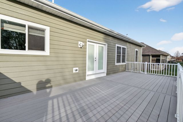 20929 Lakewoods Lane, Shorewood, IL 60404