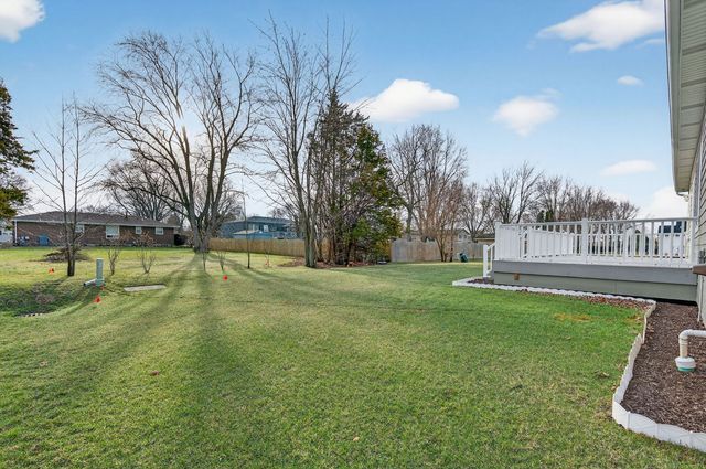 20929 Lakewoods Lane, Shorewood, IL 60404