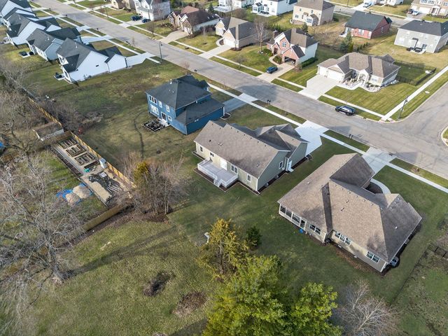 20929 Lakewoods Lane, Shorewood, IL 60404