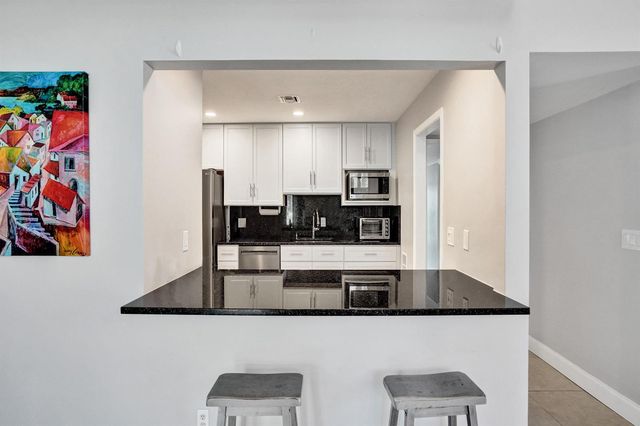 12 Vía De Casas Sur Unit 101, Boynton Beach, FL 33426