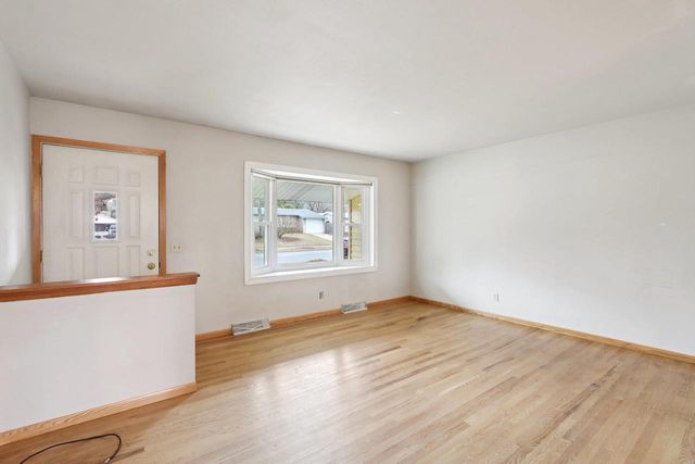 1306 Acewood Boulevard, Madison, WI 53716