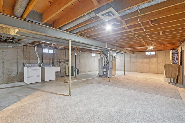 1306 Acewood Boulevard, Madison, WI 53716