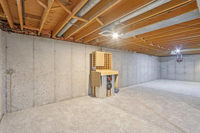 1306 Acewood Boulevard, Madison, WI 53716