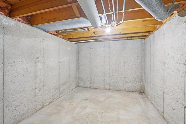 1306 Acewood Boulevard, Madison, WI 53716