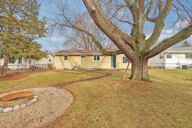 1306 Acewood Boulevard, Madison, WI 53716