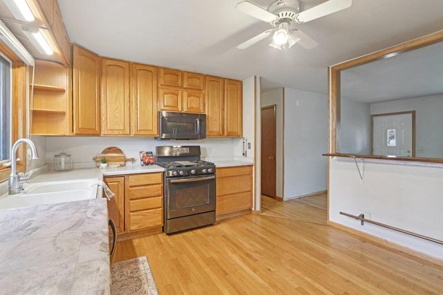 1306 Acewood Boulevard, Madison, WI 53716