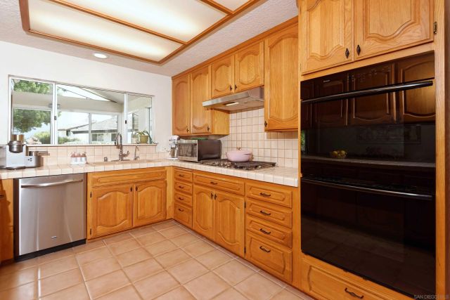 9603 La Jolla Farms, La Jolla, CA 92037