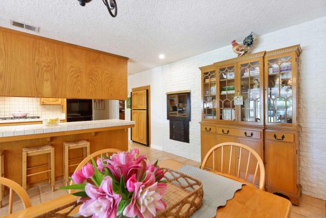 9603 La Jolla Farms, La Jolla, CA 92037