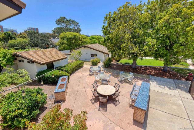 9603 La Jolla Farms, La Jolla, CA 92037