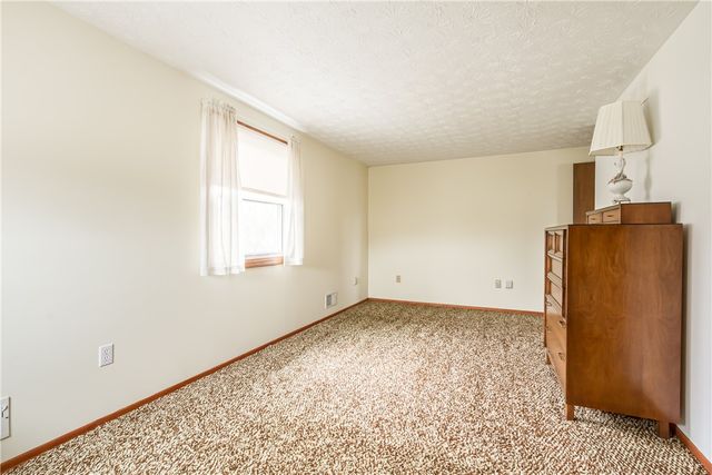 278 Rockway Drive, Greece, NY 14612