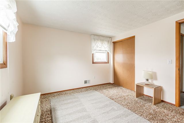 278 Rockway Drive, Greece, NY 14612