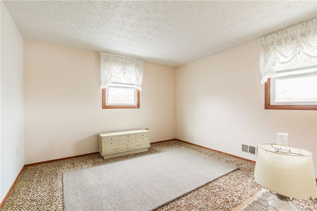 278 Rockway Drive, Greece, NY 14612