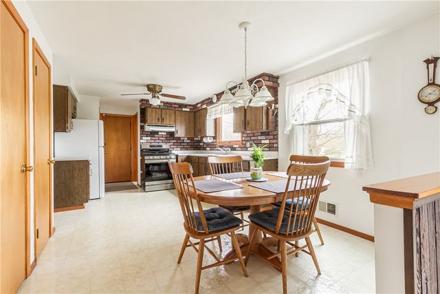 278 Rockway Drive, Greece, NY 14612