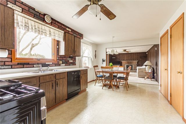 278 Rockway Drive, Greece, NY 14612