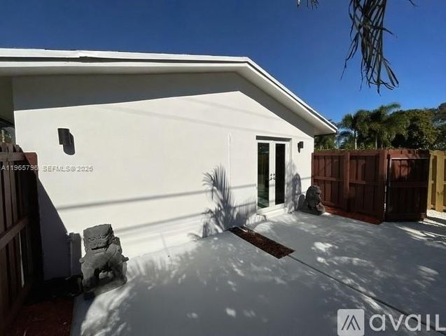 2308 NW 3rd Ave 4, Wilton Manors, FL 33311