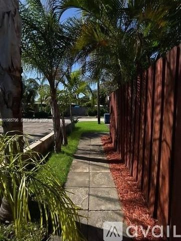 2308 NW 3rd Ave 4, Wilton Manors, FL 33311