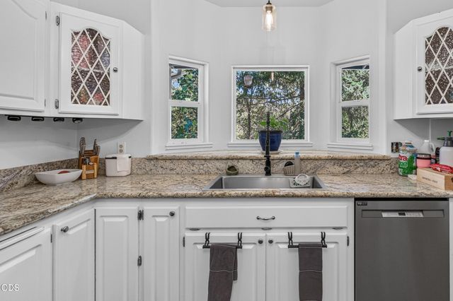 6477 Donaldson Road, Grants Pass, OR 97526