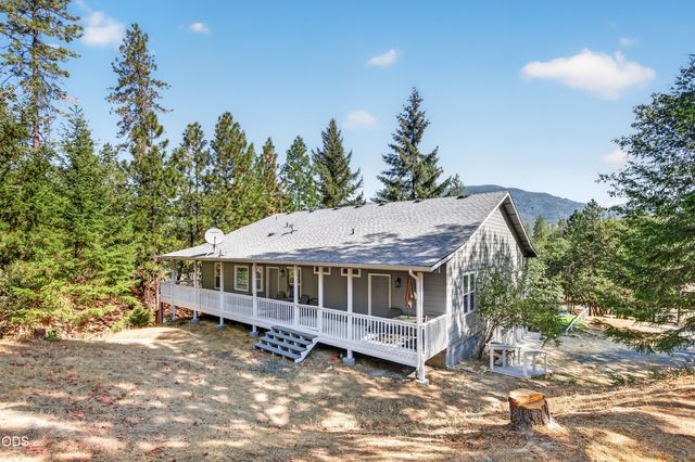 6477 Donaldson Road, Grants Pass, OR 97526