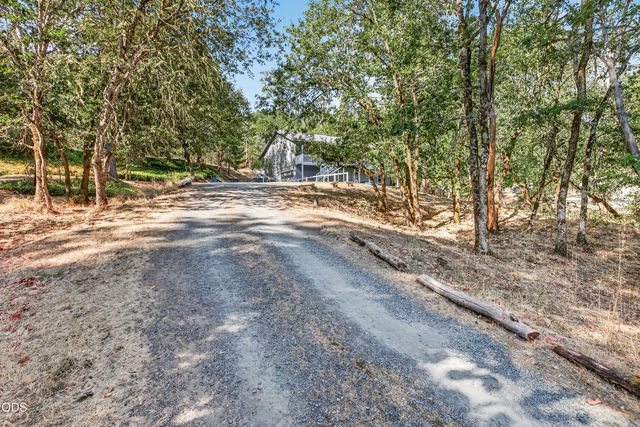 6477 Donaldson Road, Grants Pass, OR 97526