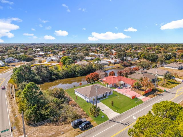 1390 Schumann Drive, Sebastian, FL 32958