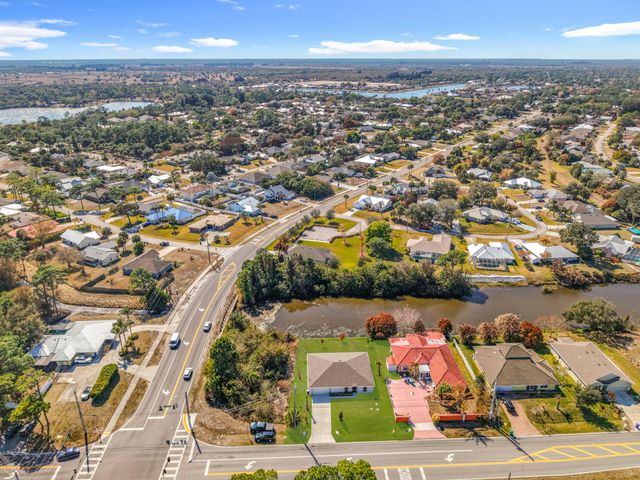 1390 Schumann Drive, Sebastian, FL 32958