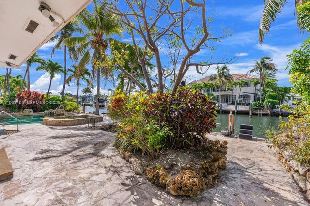 2858 NE 33rd St, Lighthouse Point, FL 33064