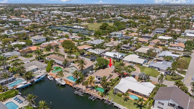 2858 NE 33rd St, Lighthouse Point, FL 33064