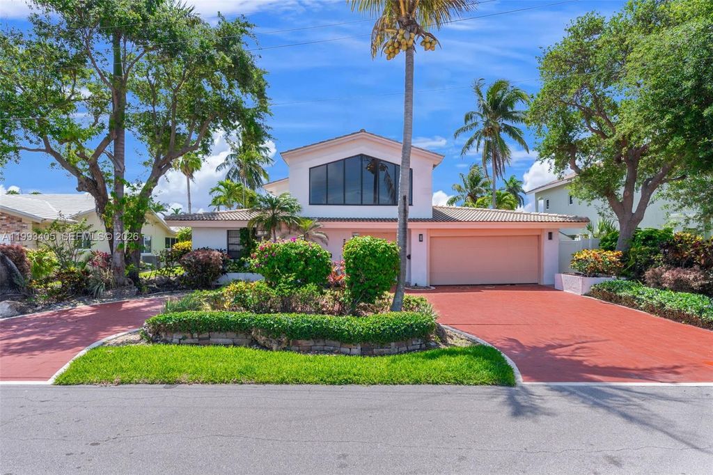2858 NE 33rd St, Lighthouse Point, FL 33064