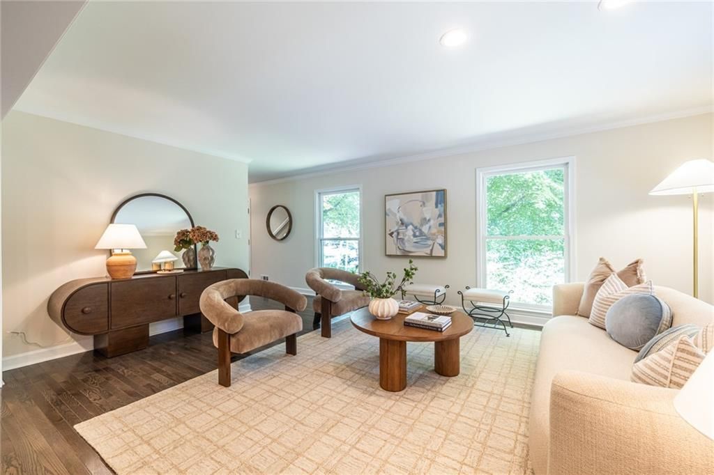 Image 4 of property listing at 2483 Greenglade Road NE, Atlanta, GA 30345